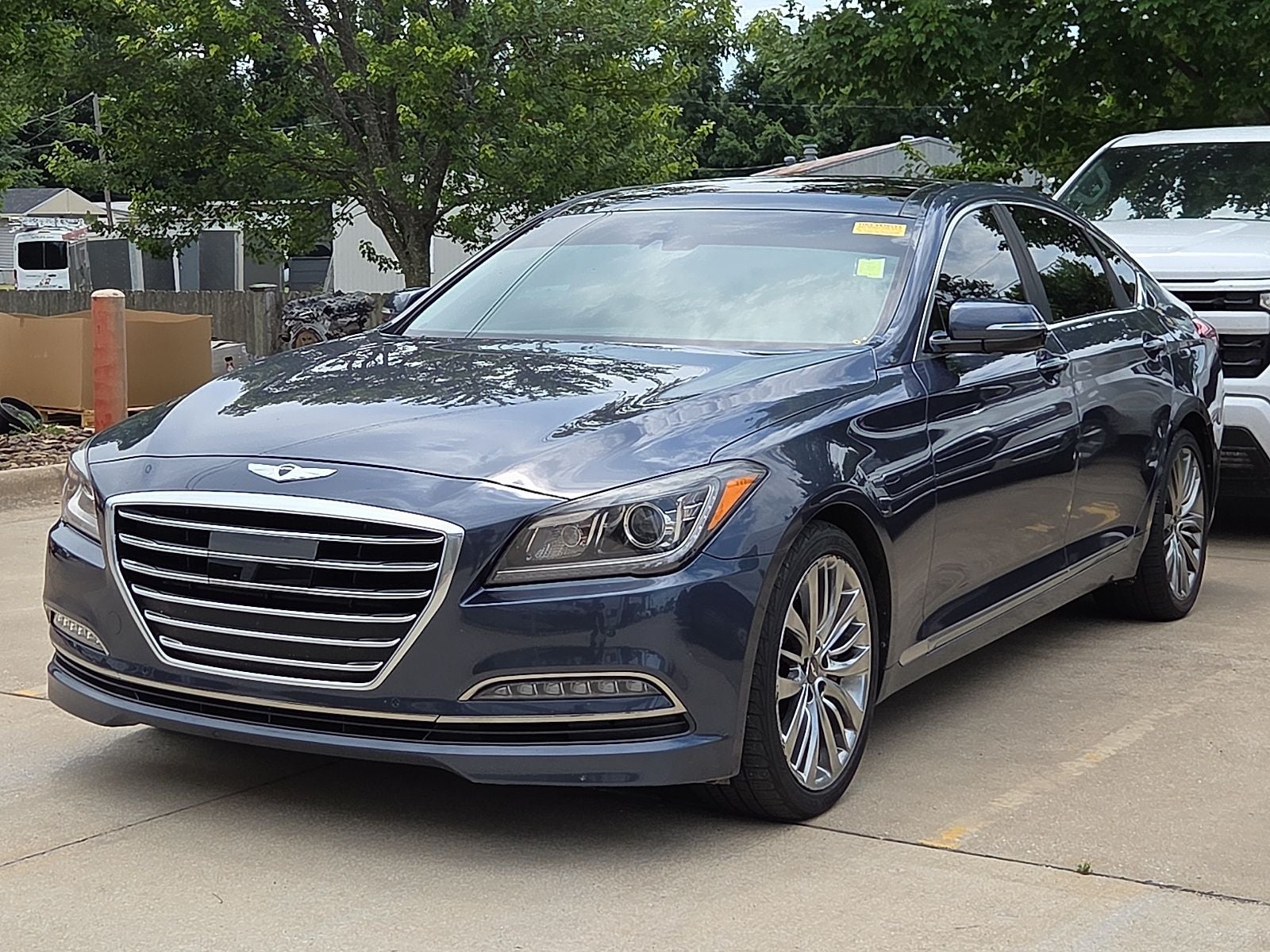 2015 Hyundai Genesis — side profile view